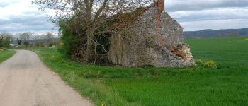 Point d'intérêt Ébreuil - la maison en ruine où est prise la photo du four en ruine lui-même. - Photo