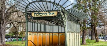 Punto de interés París - Metro Porte Dauphine - Photo