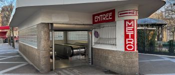 Punto de interés París - Metro place des fetes - Photo