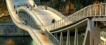 Point d'intérêt Paris - Passerelle Simone de Beauvoir - Photo