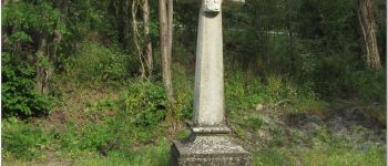 Punto de interés Fleurines - statue de sainte maxence - Photo