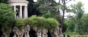 POI Paris - Temple Romantique de l'Île de Reuilly - Photo