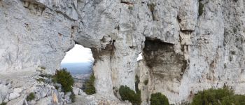 Punto de interés Saint-Rémy-de-Provence - Rocher des 2 trous - Photo
