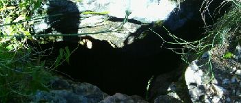 Punto di interesse Puyloubier - Grotte de la Cloche - Photo