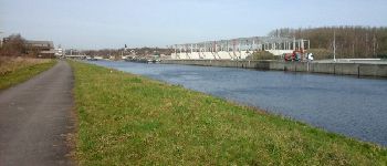 Point d'intérêt Antoing - Pont et port Autonome de Vaulx - Photo