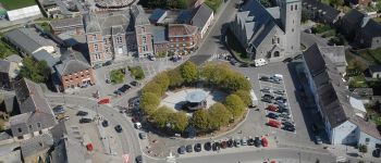 Point of interest Momignies - Grand Place - Church - Maison communale (Town hall) - Bandstand - Photo