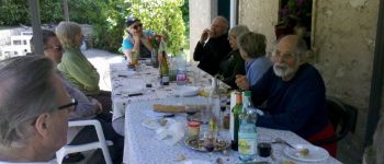 Punto di interesse Champagne-sur-Seine - 04 - A table - Photo