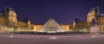 Punto de interés París - Pyramide du Louvre - Photo