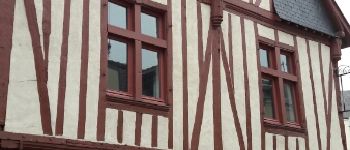 Point d'intérêt Laval - Maison à pan de bois - Photo