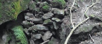 POI Bélesta - mur de l'entree de la grotte de ludax - Photo