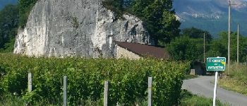 Punto di interesse Porte-de-Savoie - Pierre Hâchée sous Le Granier - Photo