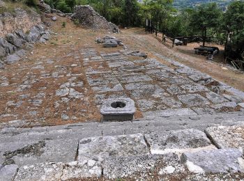 Percorso A piedi Sulmona - Fonte D'Amore - Sentiero R6 - Photo