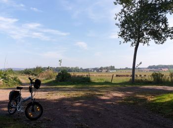 Excursión Bici eléctrica Celles - Circuit Celles - event Rally Voitures old timers - Photo