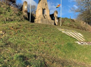 Trail Walking Virton - Cimetière militaire français de Laclaireau  - Photo