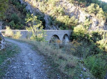 Randonnée Marche Malaussène - Malaussene : Le Canal de l'Adous - Photo