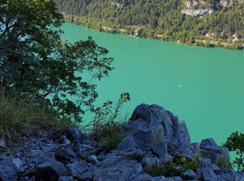 Percorso Marcia Nantua - Nantua via roche du diable - Photo