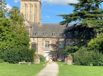 Randonnée Marche La Lucerne-d'Outremer - L’abbaye de la Lucerne  - Photo