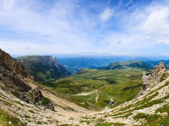 Tocht Te voet Völs am Schlern - Fiè allo Sciliar - (SI C18N) Rifugio Bolzano - Rifugio Alpe di Tires - Photo