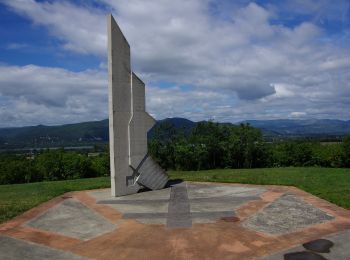 Tour Wandern Mirmande - Mirmande : Mémorial de la Résistance 13km. - Photo