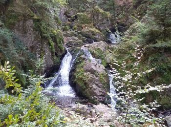 Randonnée Marche Tendon - cascade du tendon - Photo