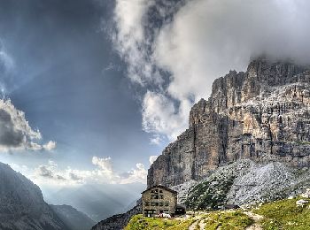 Excursión A pie Tre Ville - Via ferrata alpinistica 