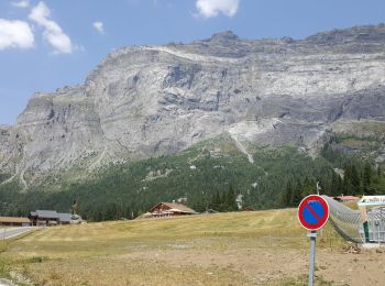 Trail Sailboat Servoz - lac vert - Photo