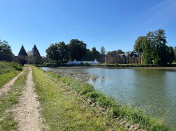 Excursión Bici eléctrica Tuffé Val de la Chéronne - Tour du château le launey  - Photo