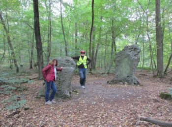 Randonnée V.T.C. Pont-Sainte-Maxence - halte menhirs d' iderolles - Photo