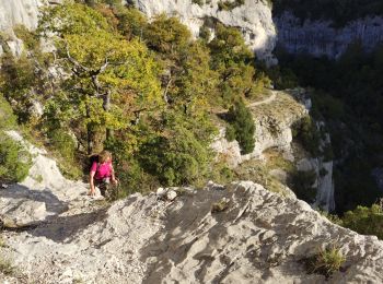 Randonnée Marche Monieux - Gorges de la Nesque - Photo