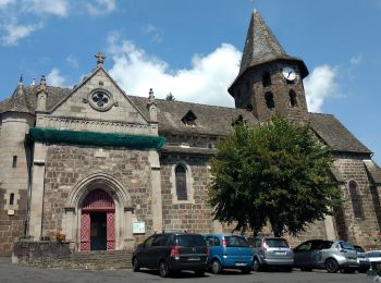 Excursión Senderismo Vic-sur-Cère - Grotte des Anglais - Photo