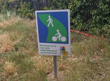 Randonnée Vélo de route Bezouce - 30 uzes Beaucaire becouze v verte - Photo