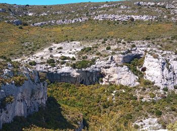 Tour Wandern Roquevaire - Lascour puit de l'aroumi - Photo