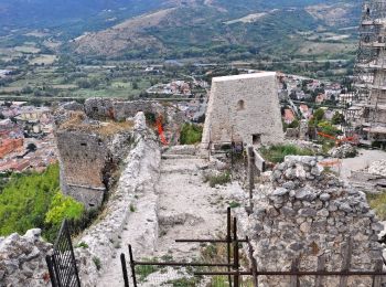 Percorso A piedi Popoli - Castello di Popoli - Sentiero Parco - Photo