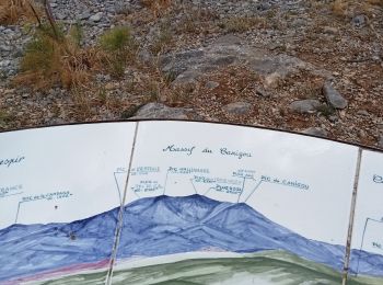 Tocht Stappen Opoul-Périllos - Opoul le château et le village. - Photo