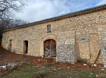 Percorso Marcia Châteauneuf-Val-Saint-Donat - CHATEAU NVSD les borries , jas de la Cougordiere , borri de Mathieu , bergerie de Combe Belle , borri de Mouranchon o l  - Photo