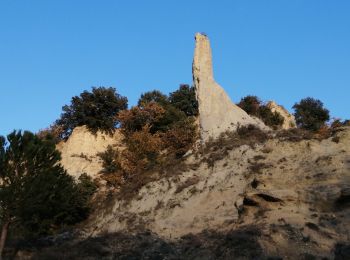 Trail Walking Cairanne - cairanne par les falaises - Photo