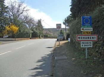 Percorso A piedi Chanat-la-Mouteyre - Le Repaire des Gaulois - Photo