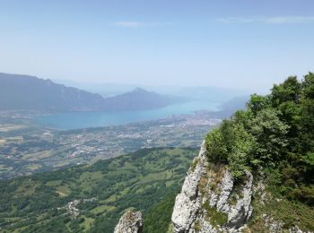 Tour Wandern Les Déserts - CROIX DU NIVOLET depuis maison brûlée  - Photo