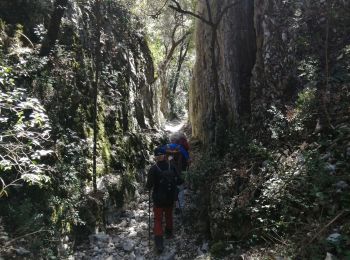 Tour Wandern Lioux - combe de vaumale et de lioux - Photo