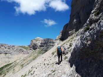 Tocht Stappen Bouvante - Serre Montué par la grotte du Berger, la pas de l'Infernet en circuit partiel - Photo