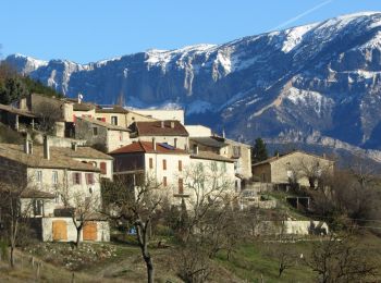 Randonnée Marche Montmaur-en-Diois - Forêt, lavandes et Vieux Village - Photo