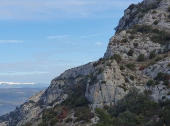 Randonnée Marche Robion - Les Crêtes du Colombier - Photo