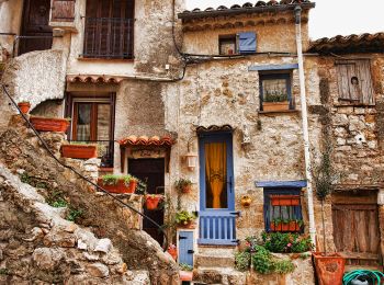 Randonnée A pied Carros - Les Balcons de Carros - Photo