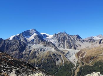 Excursión Marcha nórdica Evolène - cabane de la Tsa - Photo