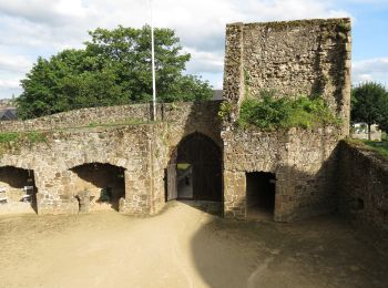 Tocht Te voet Lassay-les-Châteaux - Lancelot au Pays de Lassay - Photo