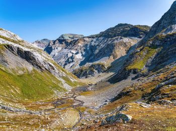 Tocht Te voet Glarus Süd - Jetzloch - Pass Pigniu / Pass Vepta - Photo