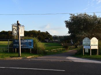 Percorso A piedi Somerset West and Taunton - Monk's Path to Home Farm Blue Anchor - Photo