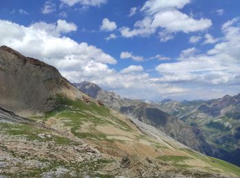 Tour Wandern Vallouise-Pelvoux - Lac de Puy Aillaud depuis village de Puy Aillaud  - Photo