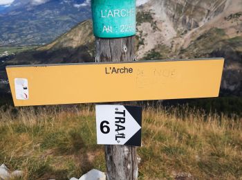 Tour Wandern Ancelle - pic de L Arche - Photo