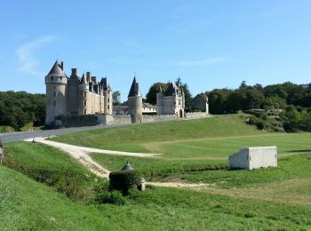 Percorso Marcia Céré-la-Ronde - Céré-la-Ronde - 2015 08 30 - Sentier rouge Montpoupon - Photo